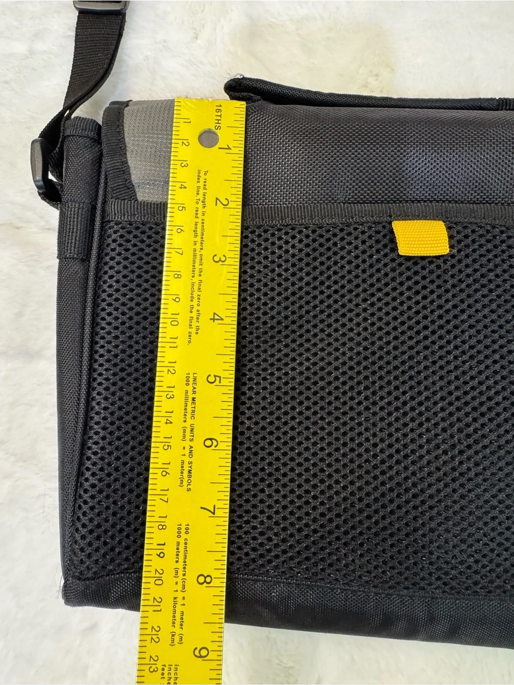 Targus Black and Gray Messenger Shoulder Bag
